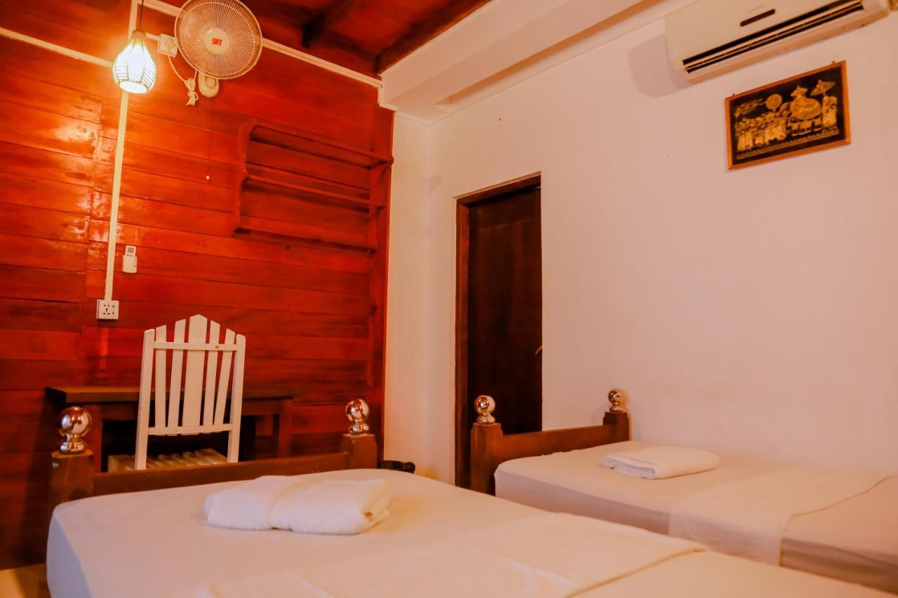 Coral Beach Hotel Mirissa Esterno foto