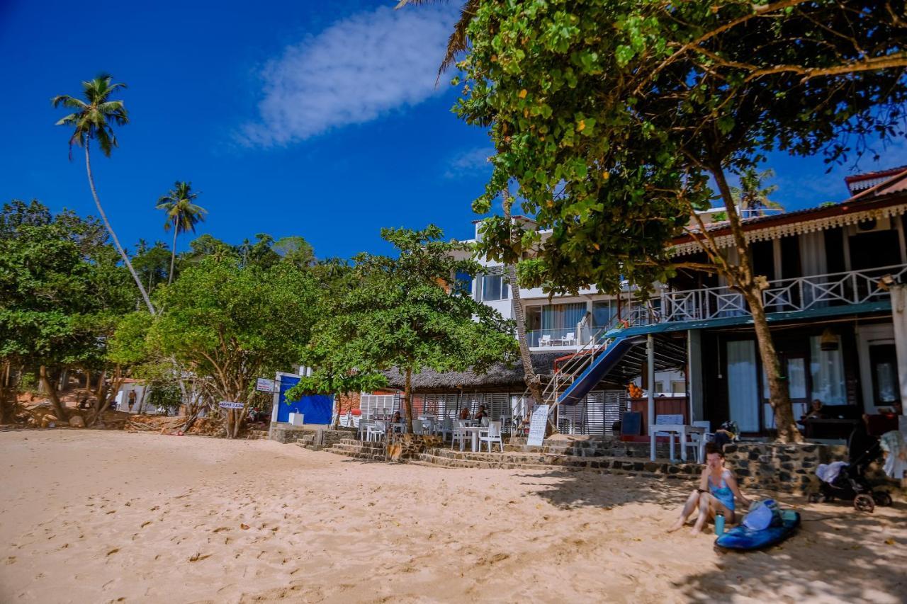 Coral Beach Hotel Mirissa Esterno foto